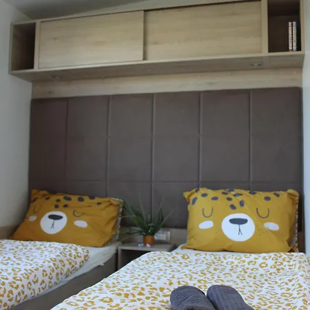 Sha-shaaa Luxury Mobile - Terra Park Spiritos